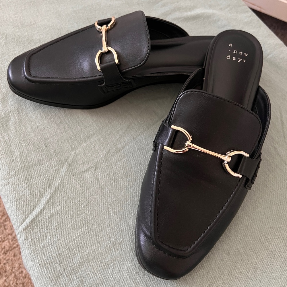 Black Leather Slip-On Mules with Gold Bit Accent